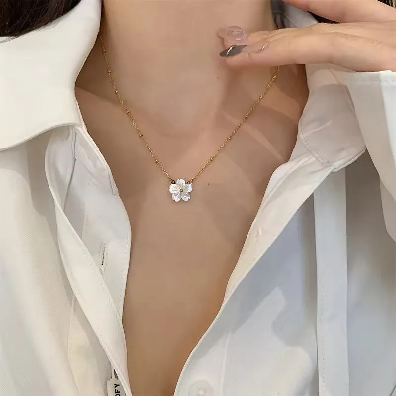 Minimalist White Shell Flower Necklace