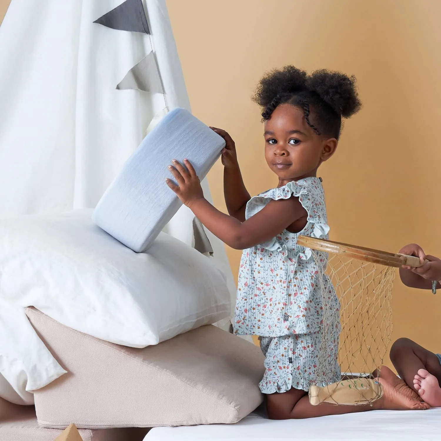 Modern Moments by Gerber Baby Girls 4-piece Set (2 Flutter Sleeve Top & 2 Ruffle Wide Leg Short)