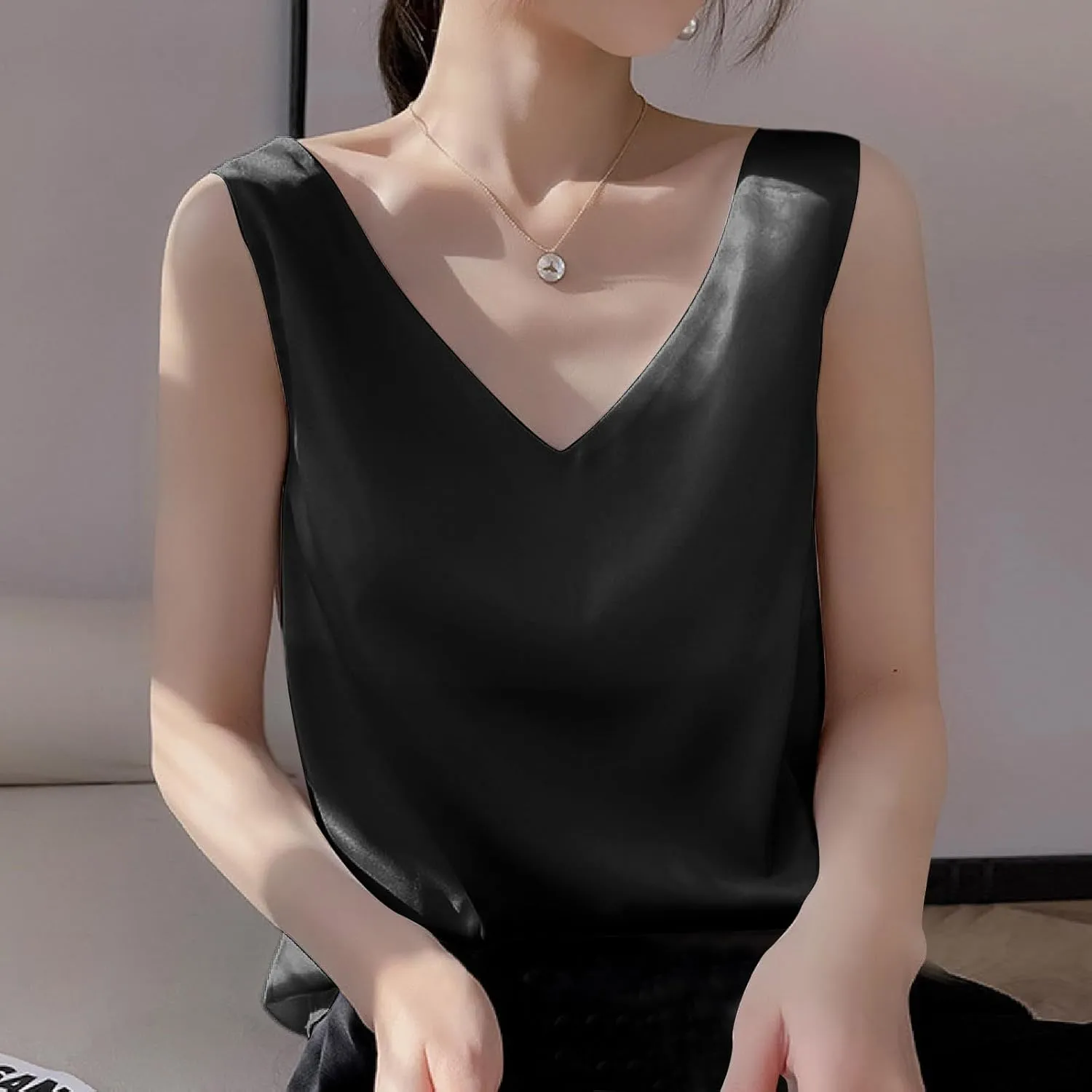 Summer V Neck Tank Tops for Women Silk Satin Summer Sleeveless Camisole Straps Top Womens Tops Dressy Casual