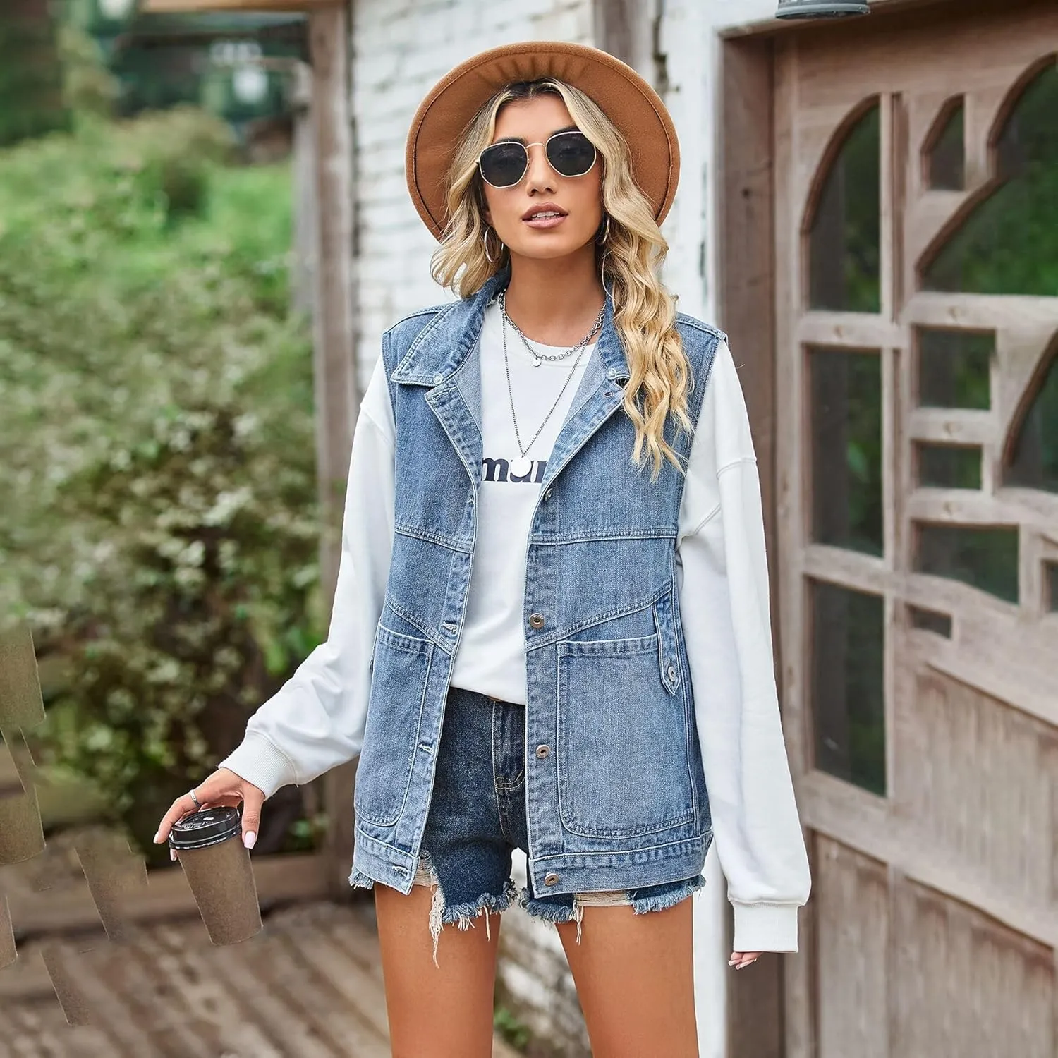 utcoco Womens 2024 Stylish Denim Vest Classic Button Down Lapel Denim Jacket Y2K Jean Vest Tops With Detachable Hat